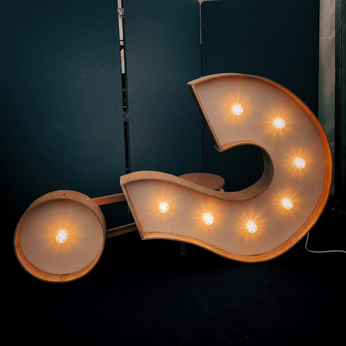 Image of a question mark shaped light